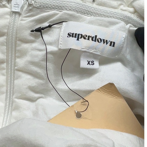 Superdown Emery Off The Shoulder Dress White/Cream Ruffle XS NEW - Picture 7 of 9